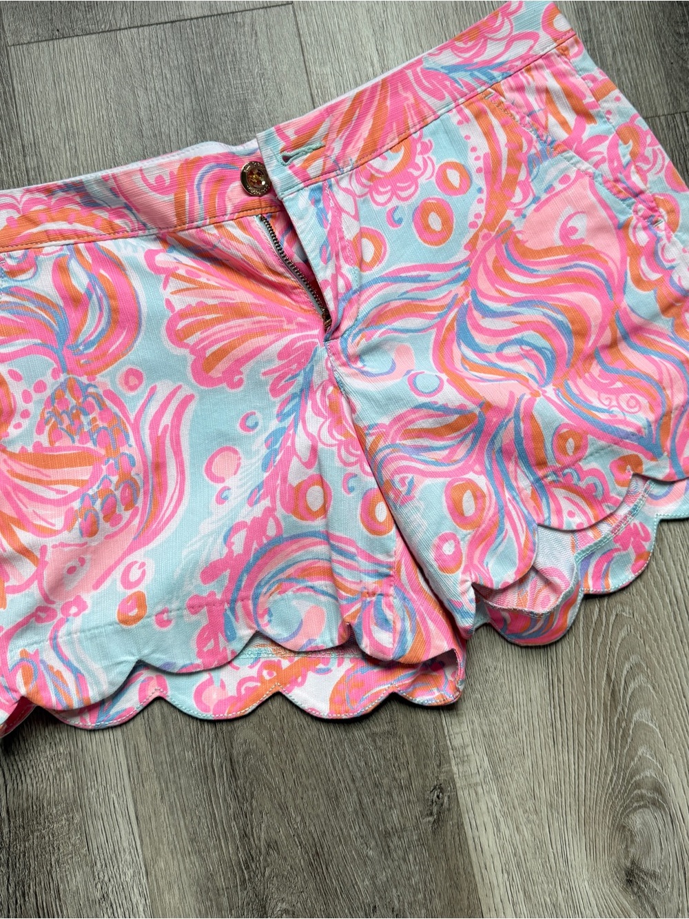 Lilly Pulitzer Buttercup Chino Shorts Size 4 Floral Cotton Pockets - 0205